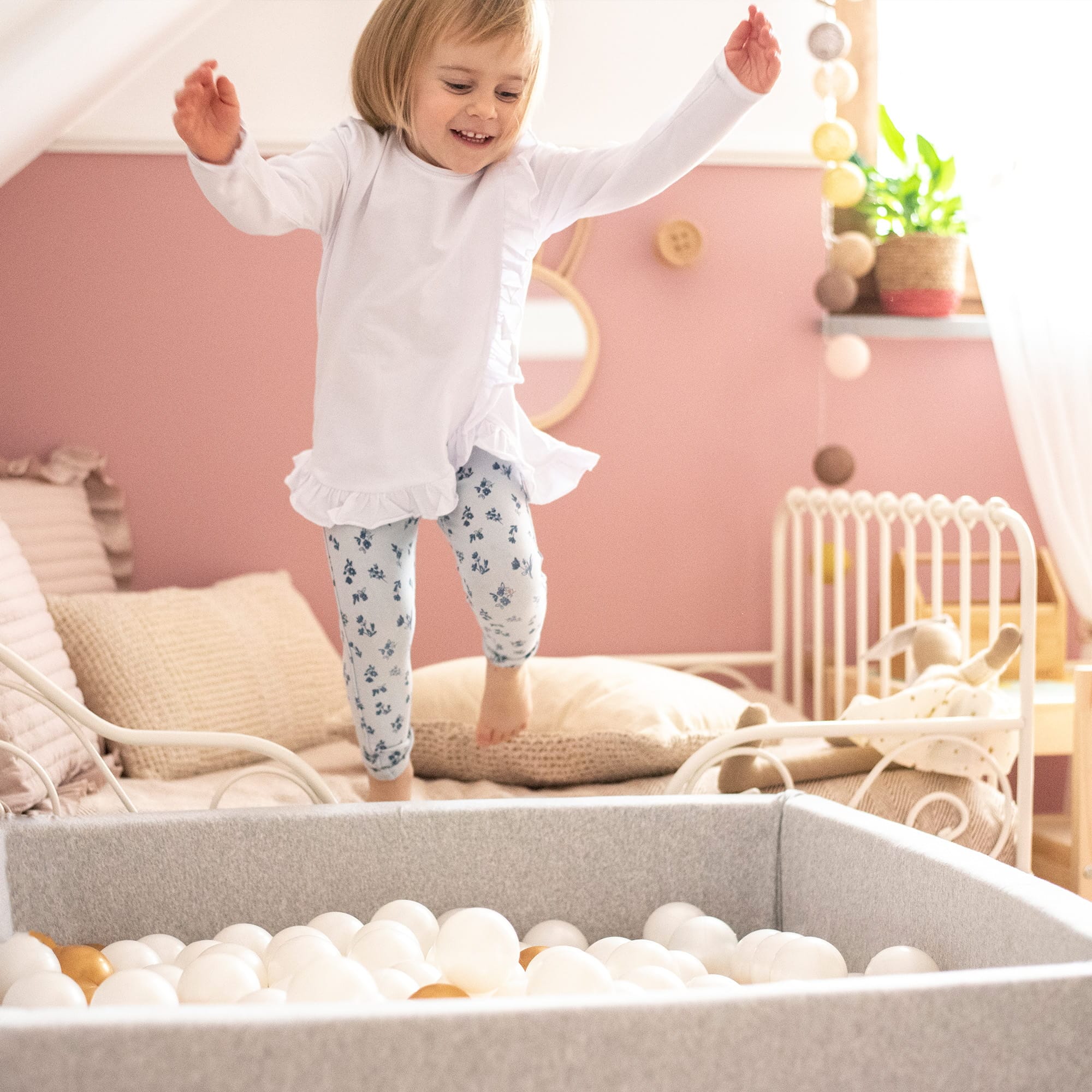 Meowbaby Cotton Ball Pit Light Grey Square Balls to Choose