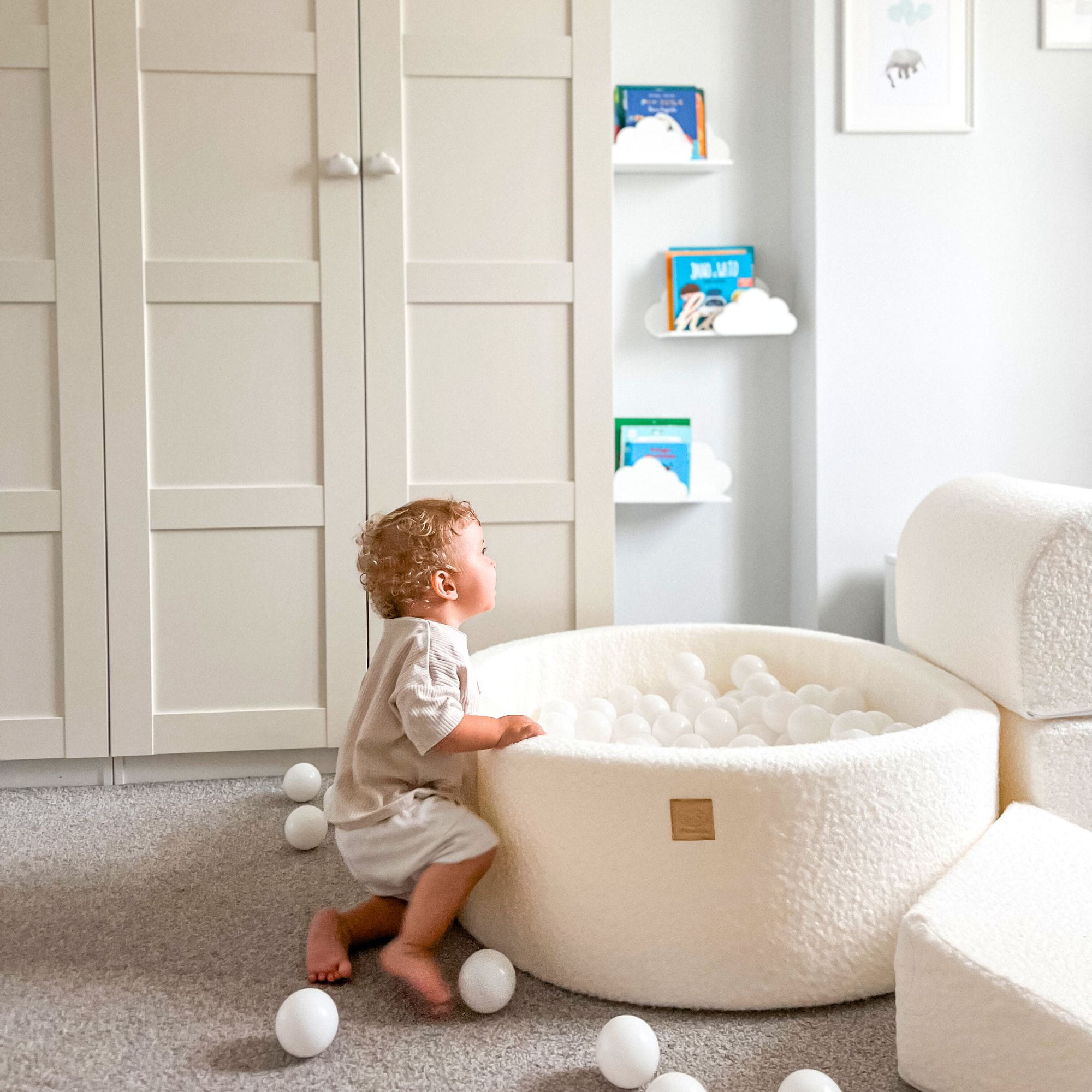 Boucle Foam Playground 4 Elements White Meowbaby