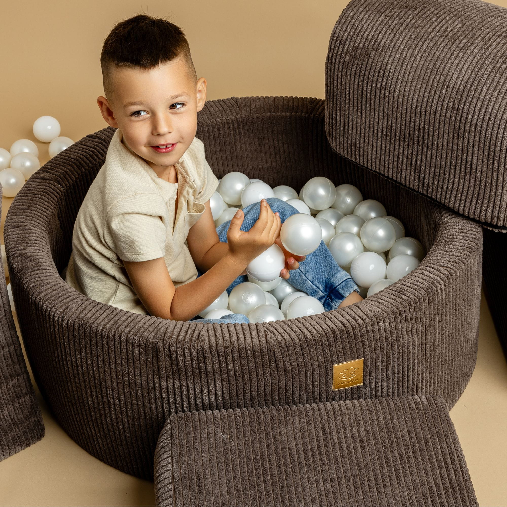 Aesthetic Ball Pit Meowbaby