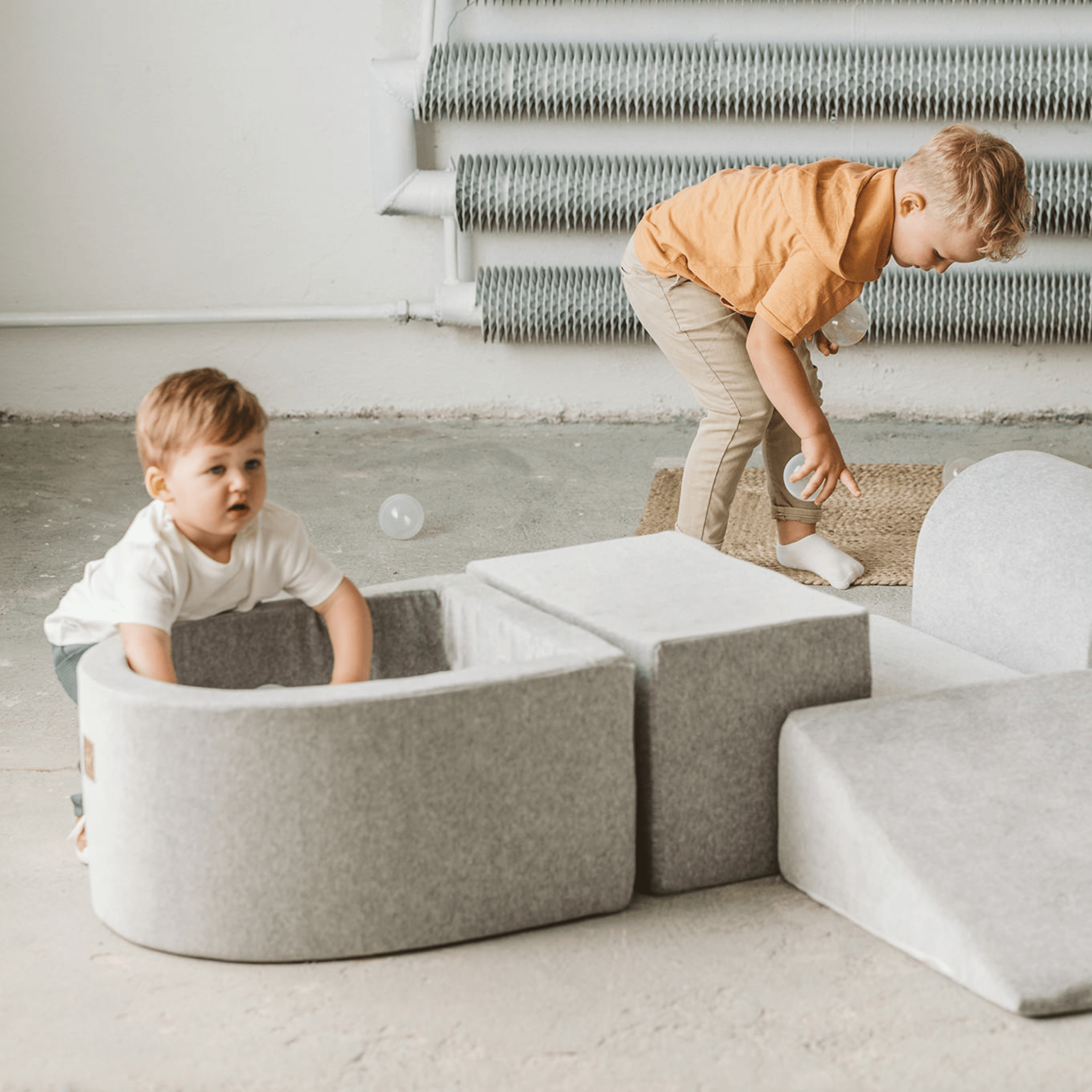 Meowbaby Piankowy Plac Zabaw dla Dzieci | Z Małym Basenem z Kulkami | Malinowa Czerwień | Velvet